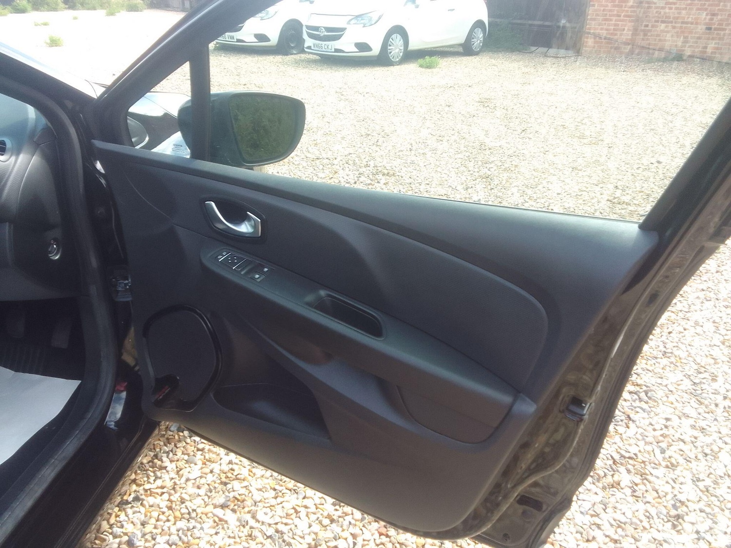 Used Renault Clio for sale - 76735500: Photo 16