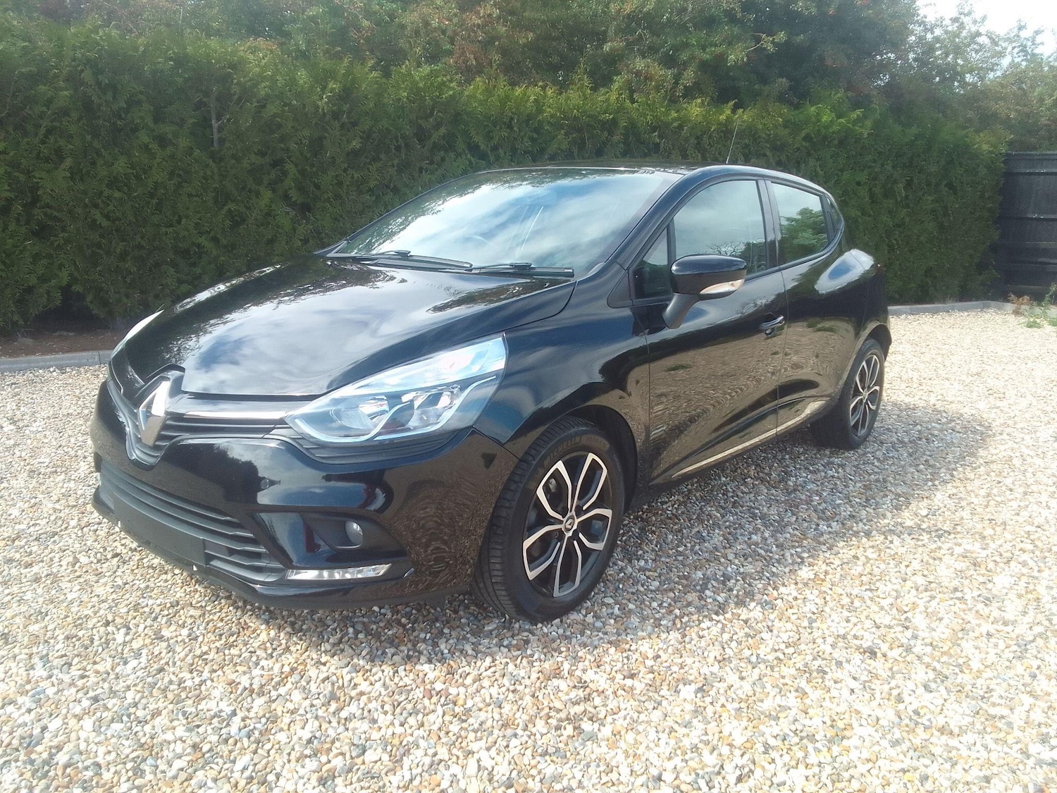 Used Renault Clio for sale - 76735500: Photo 4