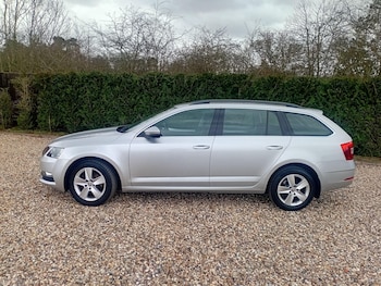Used Skoda Octavia 2020 for sale - 77709561: Photo