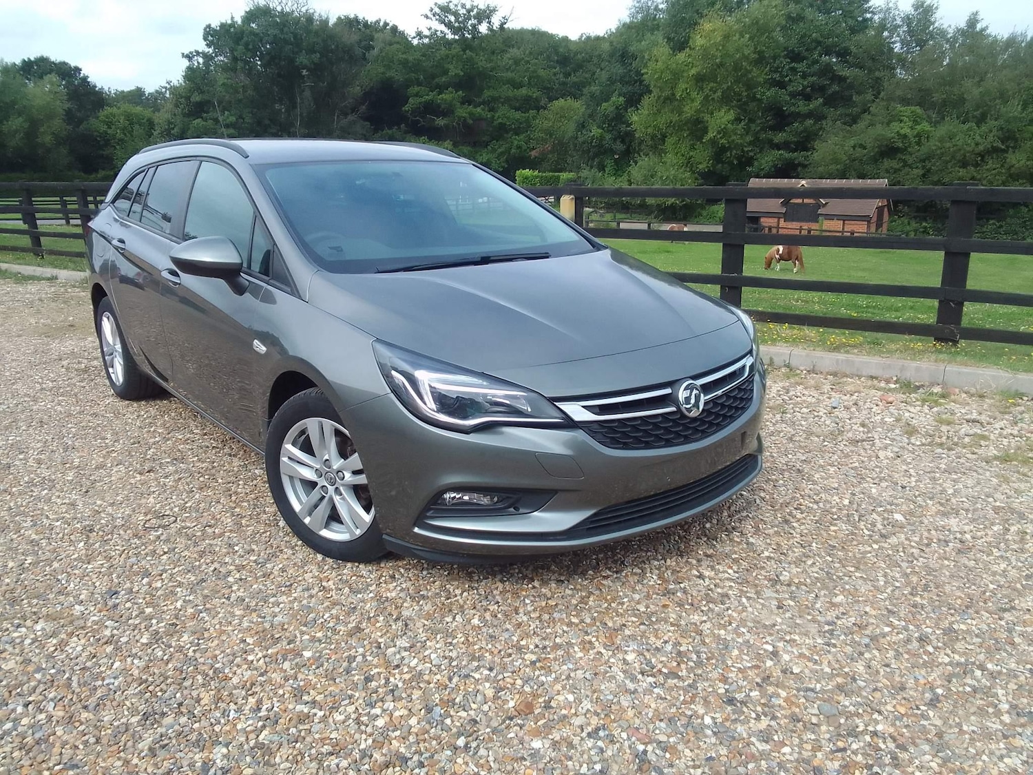 Used Vauxhall Astra 2024 for sale - 76735508: Photo 2