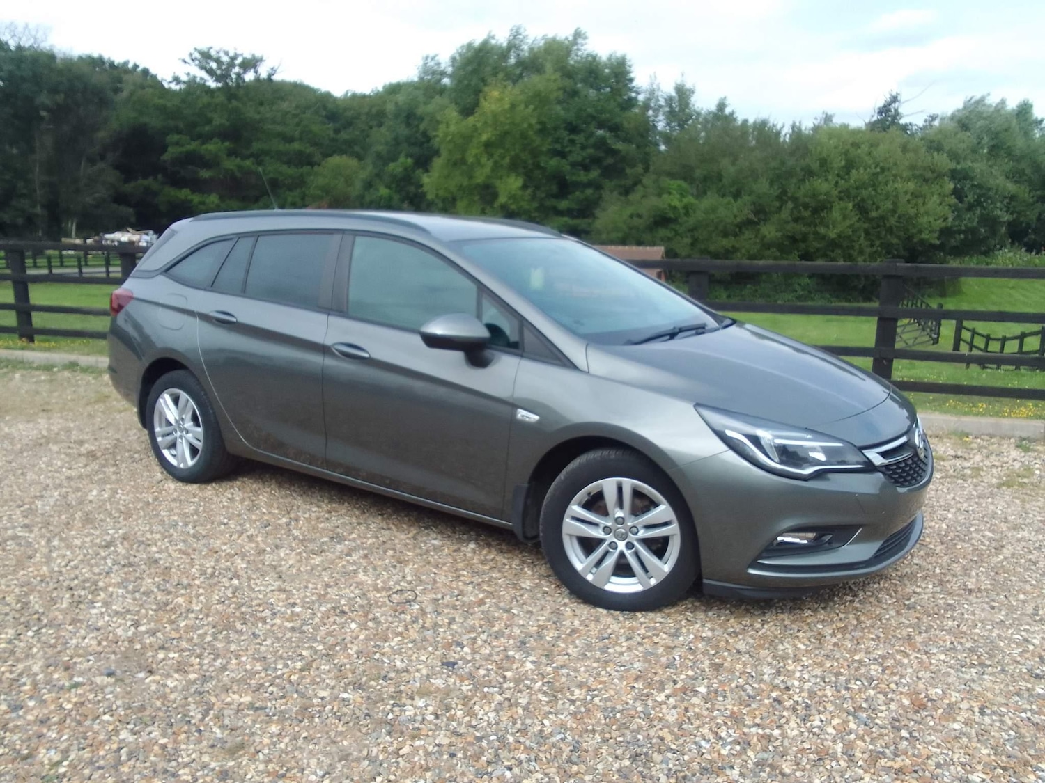 Used Vauxhall Astra 2024 for sale - 76735508: Photo 4