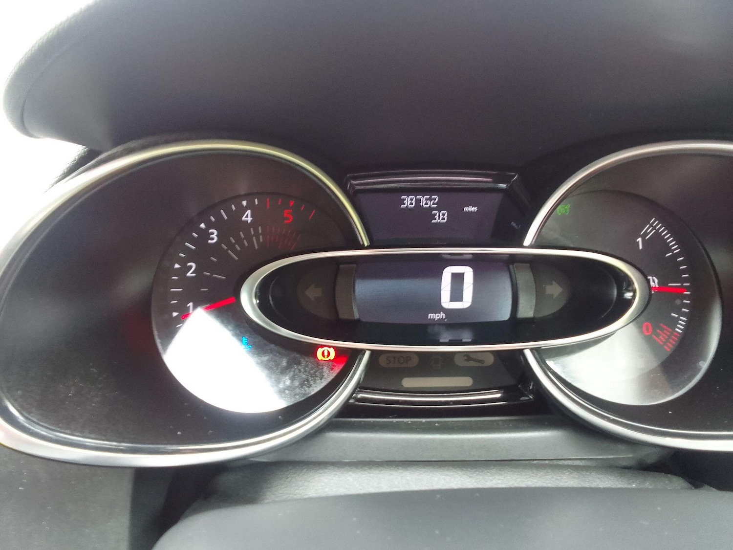 Used Renault Clio for sale - 76735448: Photo 25