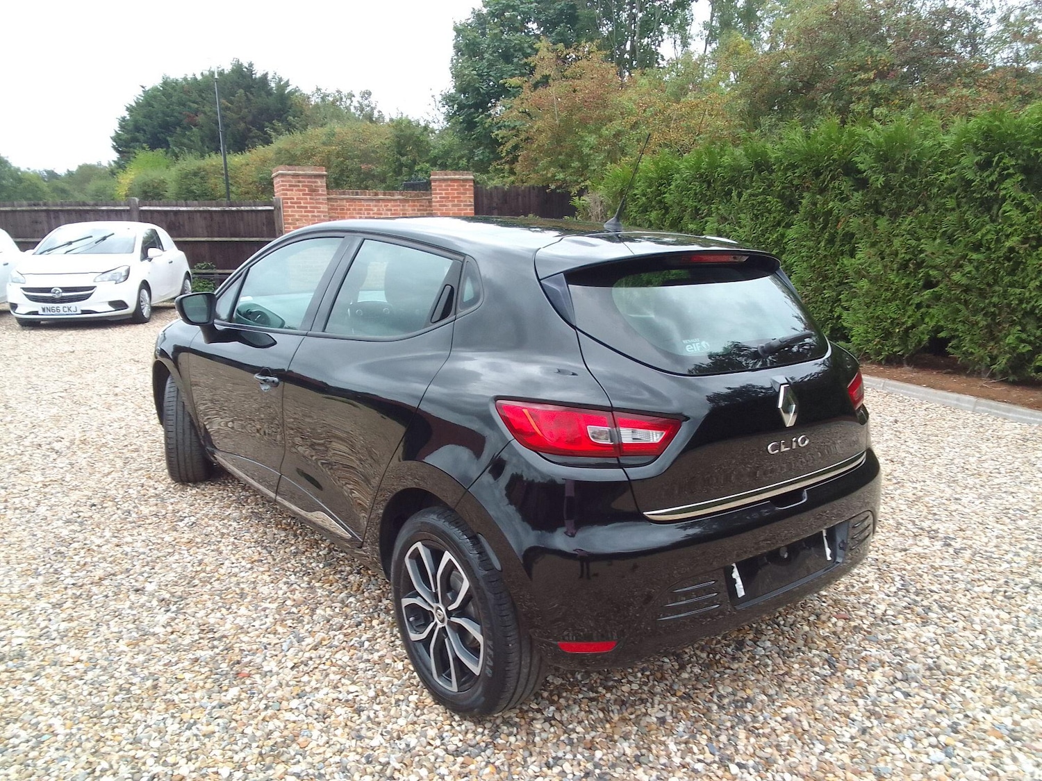 Used Renault Clio for sale - 76735448: Photo 4