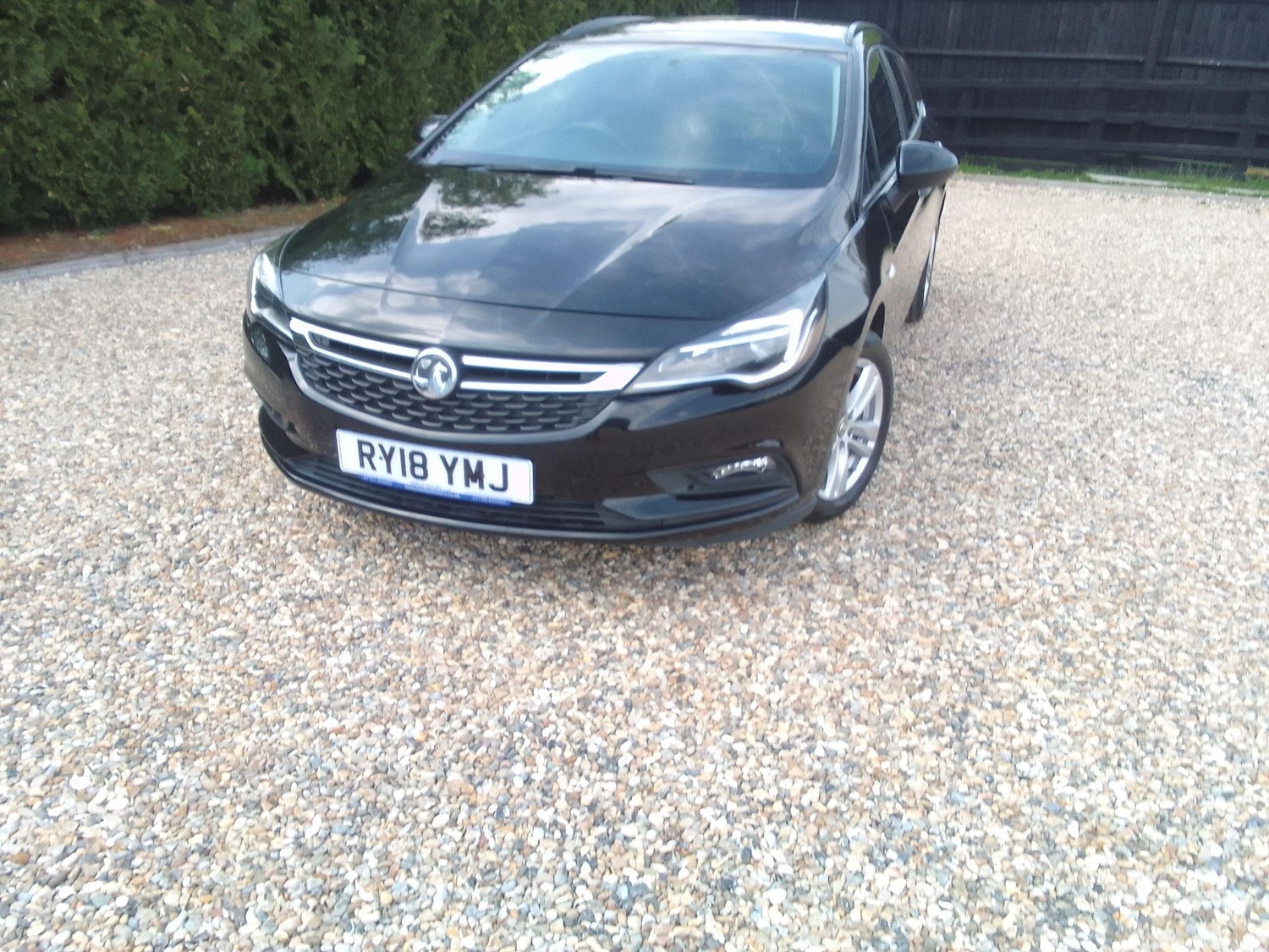 Used Vauxhall Astra for sale - 76735083: Photo 3