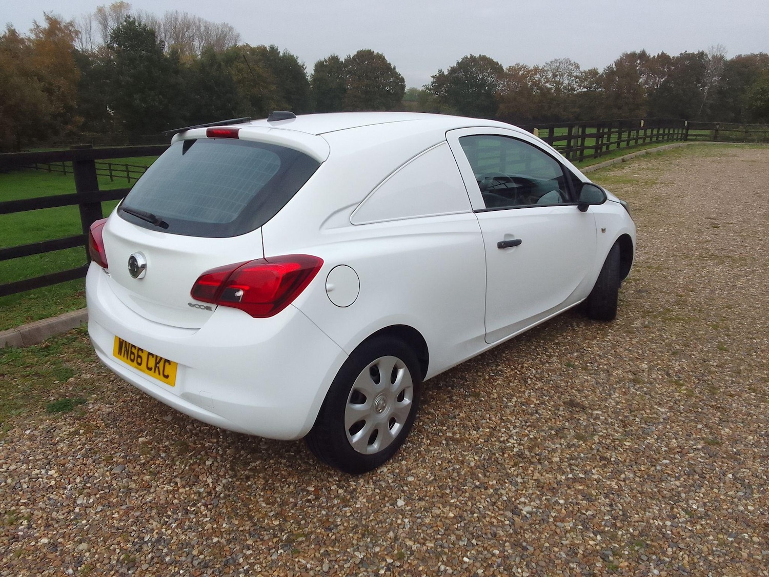 Used Vauxhall Corsa 2016 for sale - 76735276: Photo 6