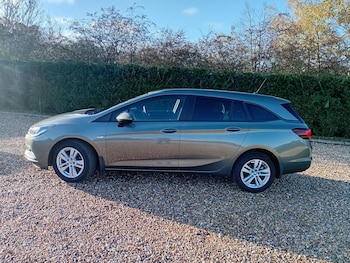 Used Vauxhall Astra 2024 for sale - 76735048: Photo