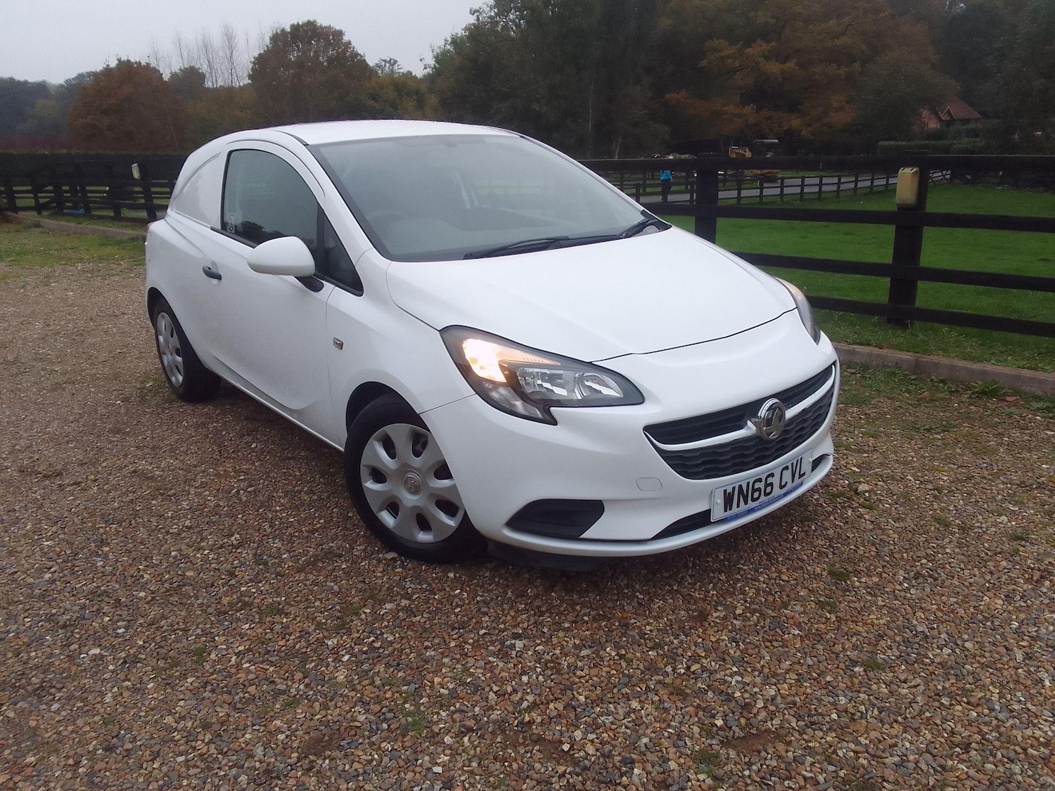 Used Vauxhall Corsa 2016 for sale - 76735493: Photo 1
