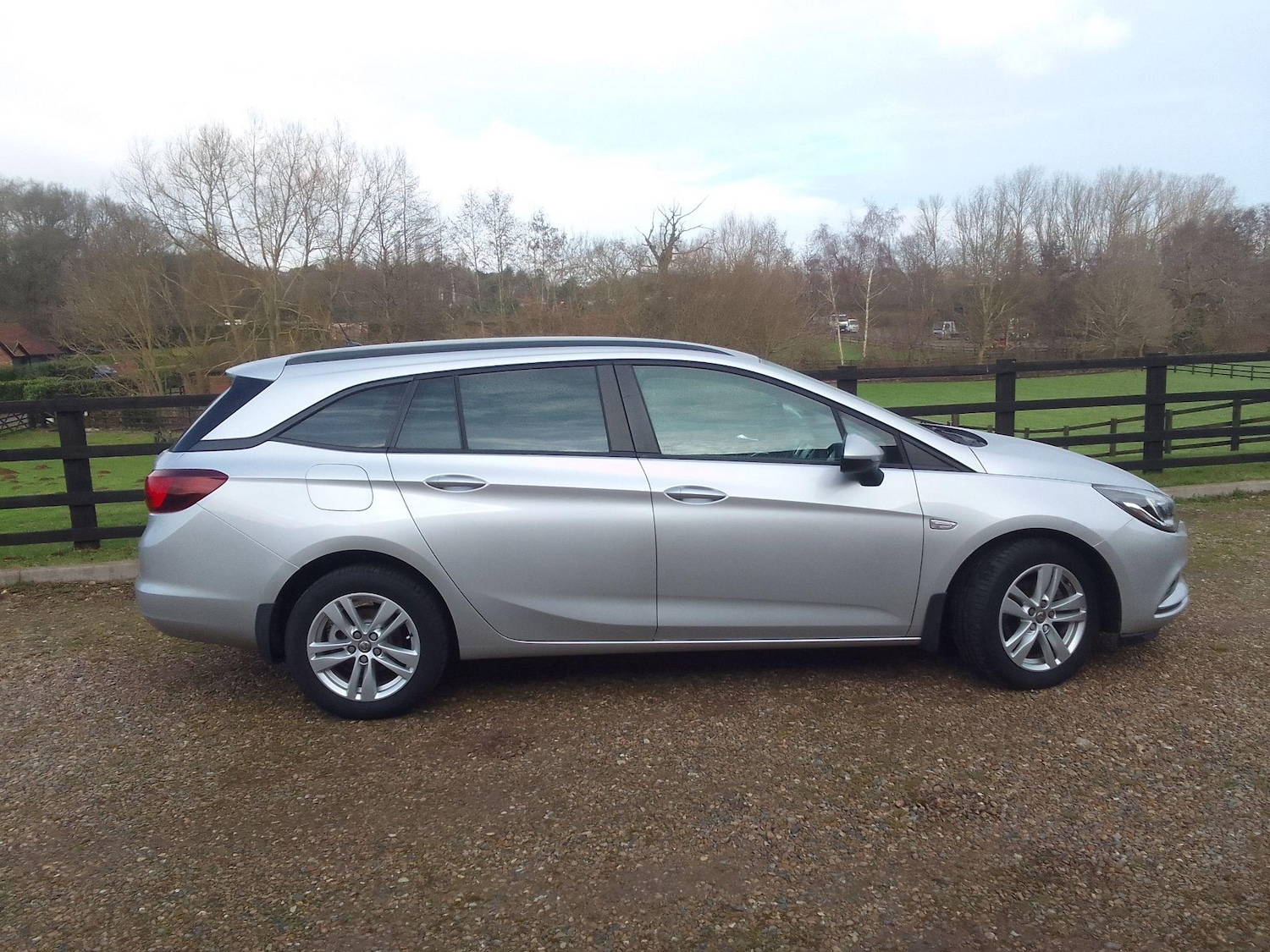 Used Vauxhall Astra for sale - 76802443: Photo 5