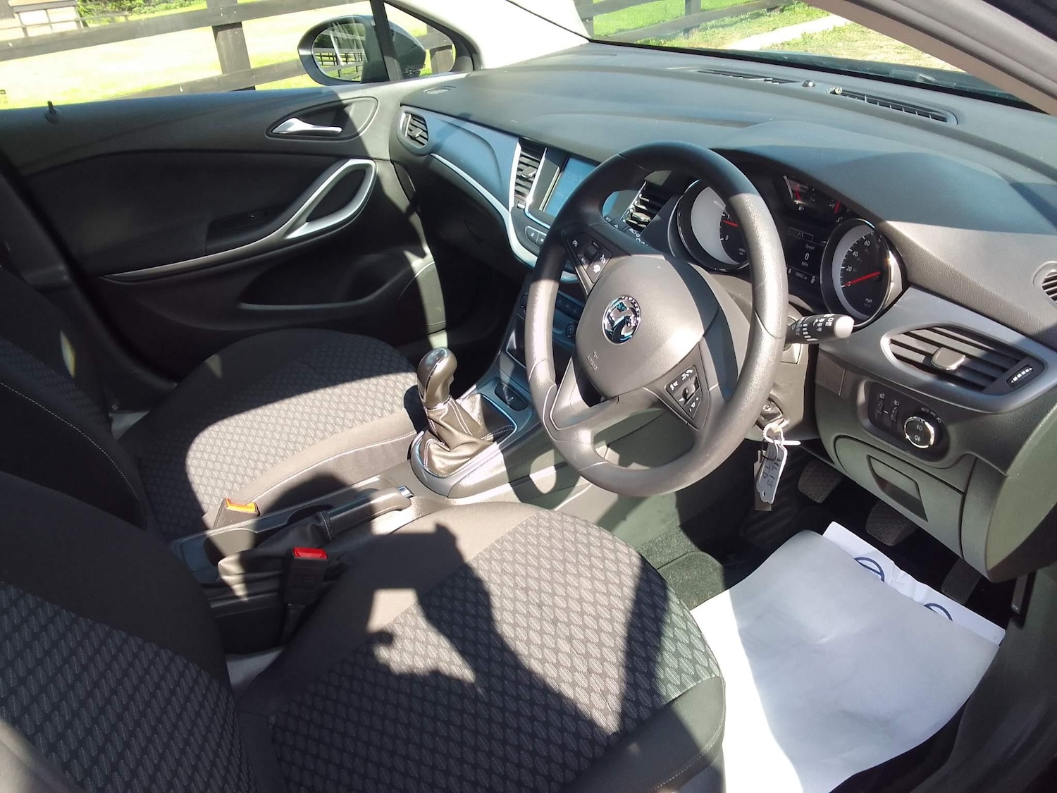 Used Vauxhall Astra for sale - 76735496: Photo 15