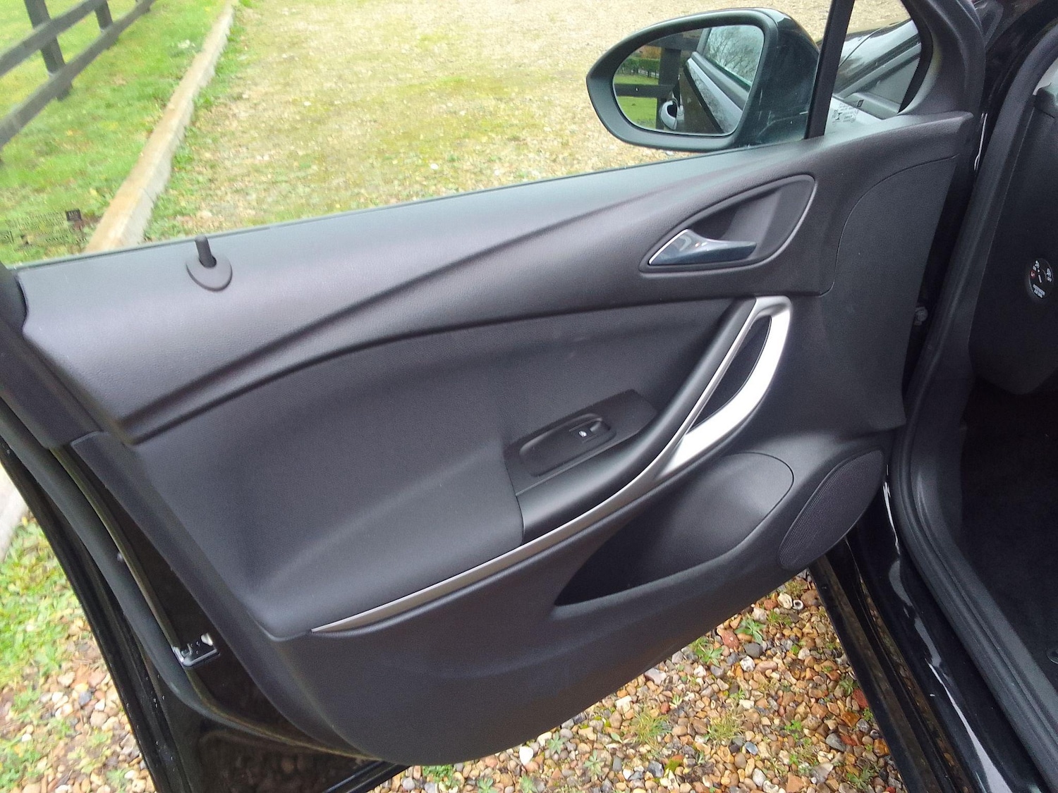 Used Vauxhall Astra for sale - 76735496: Photo 28