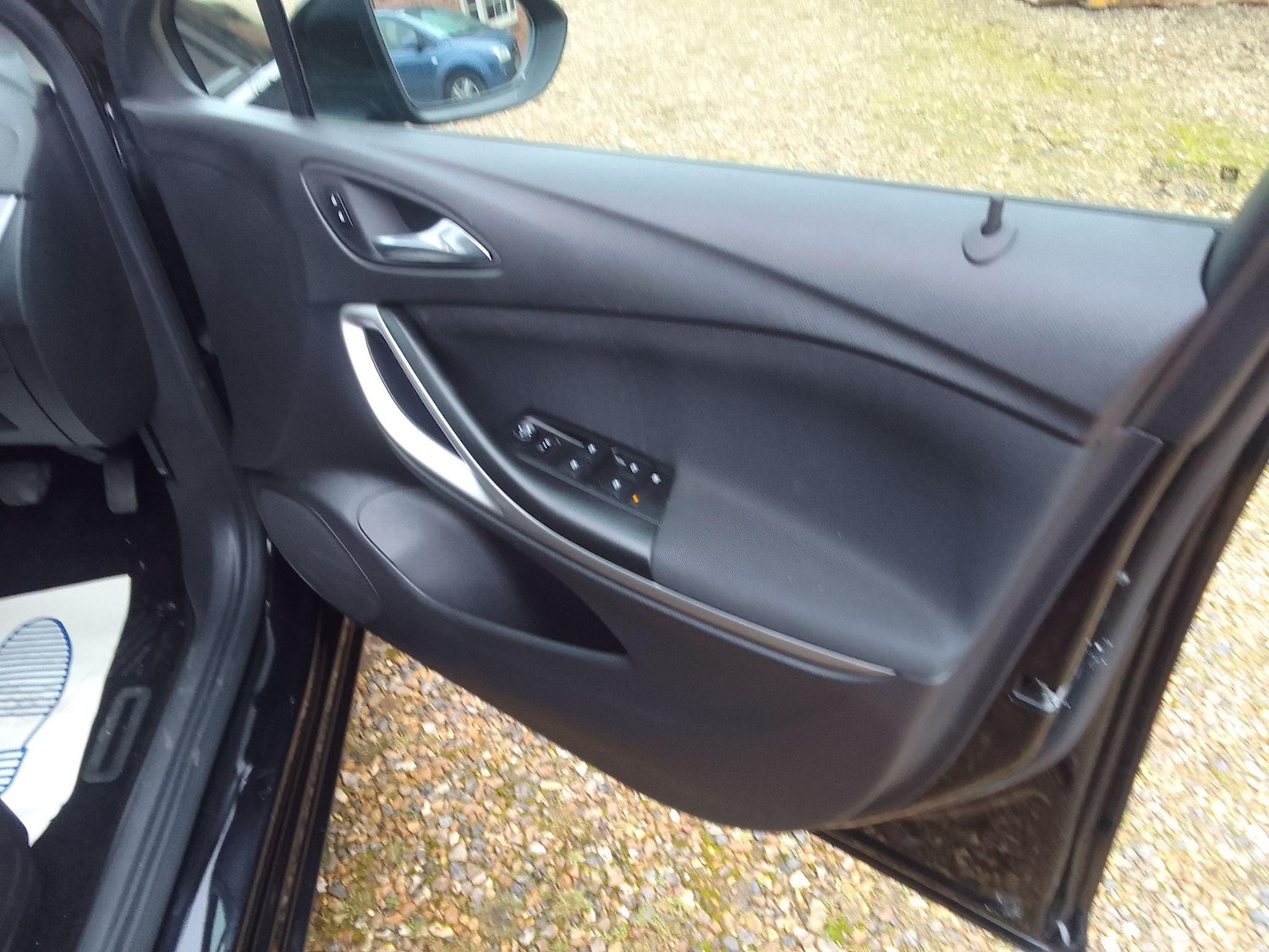 Used Vauxhall Astra for sale - 76735496: Photo 32