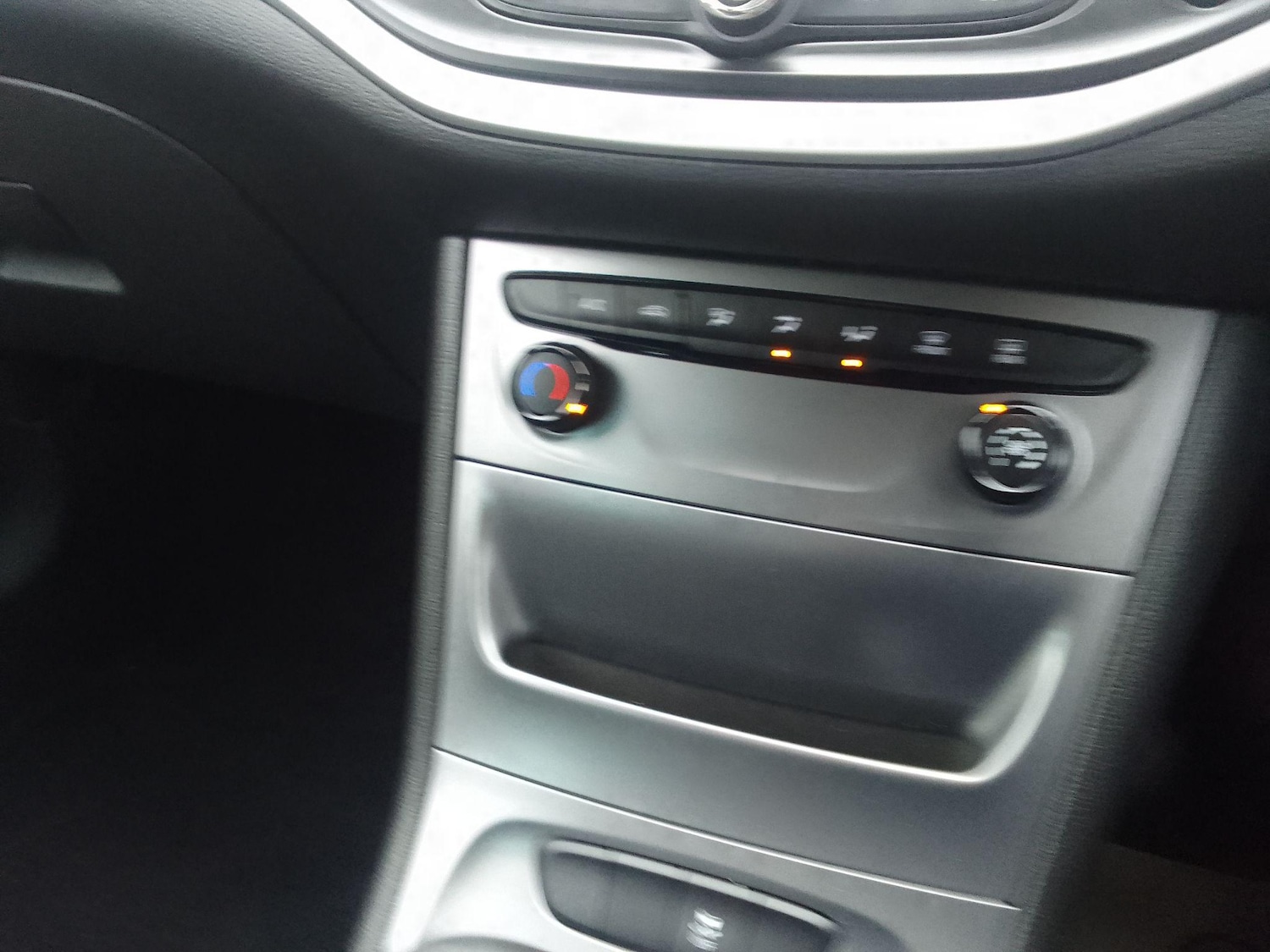 Used Vauxhall Astra for sale - 76735496: Photo 37