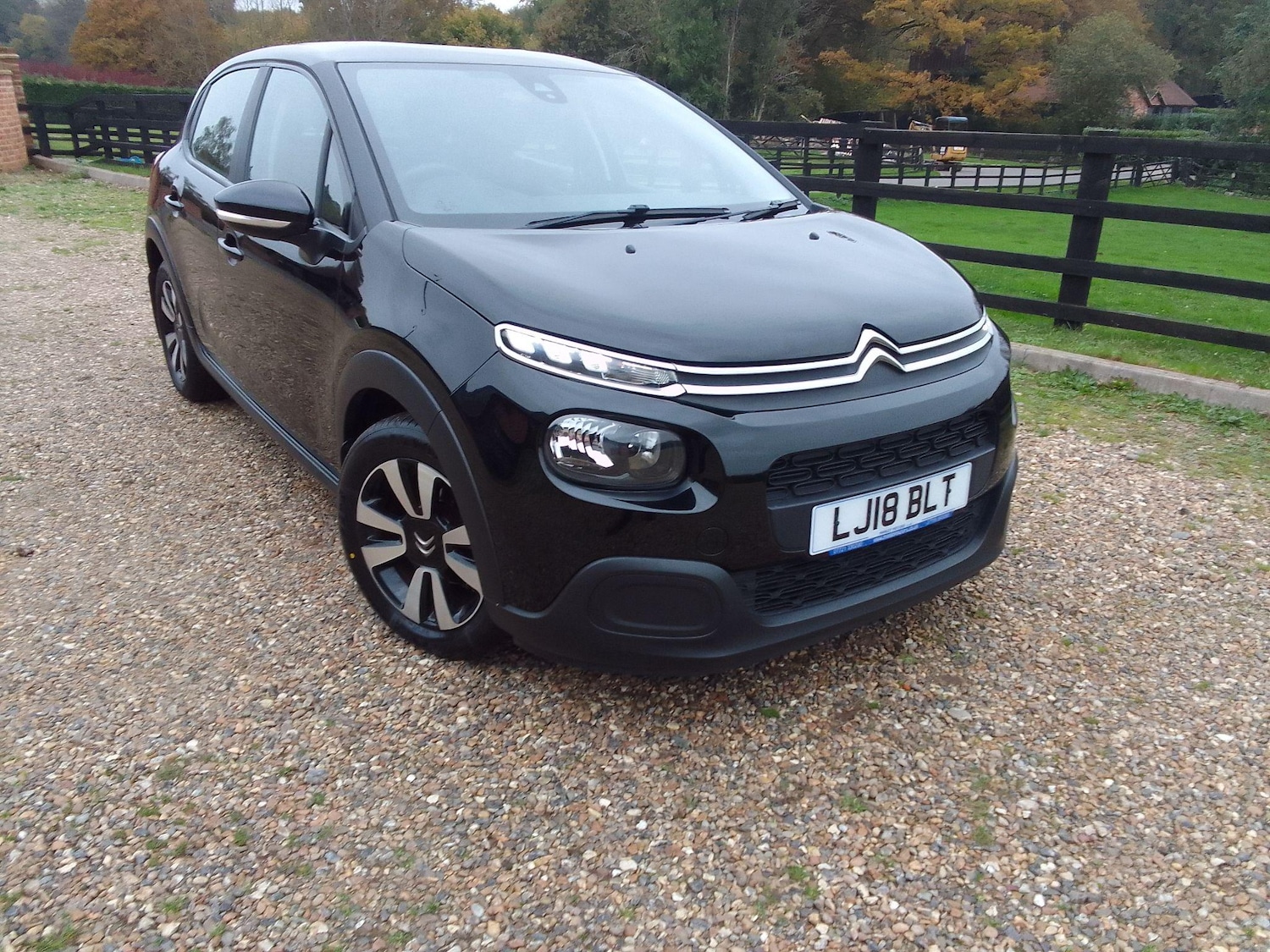 Used Citroen C3 for sale - 76802416: Photo 2