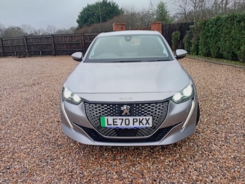 Used Peugeot E-208 2020 for sale - 77696001: Photo