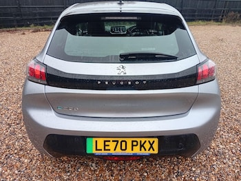 Used Peugeot E-208 2020 for sale - 77215345: Photo