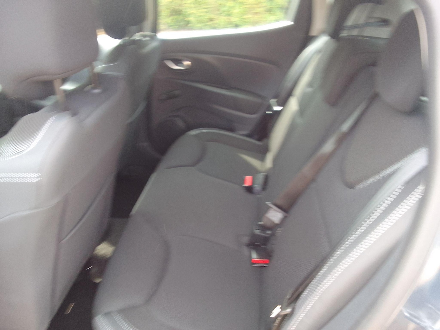 Used Renault Clio for sale - 76735330: Photo 13