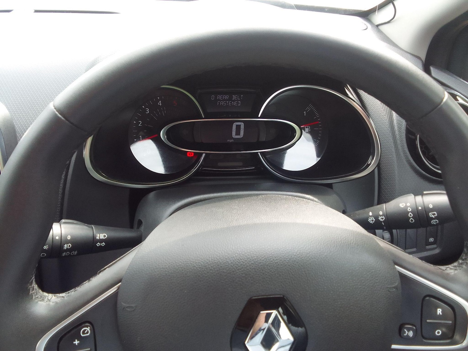 Used Renault Clio for sale - 76735330: Photo 24