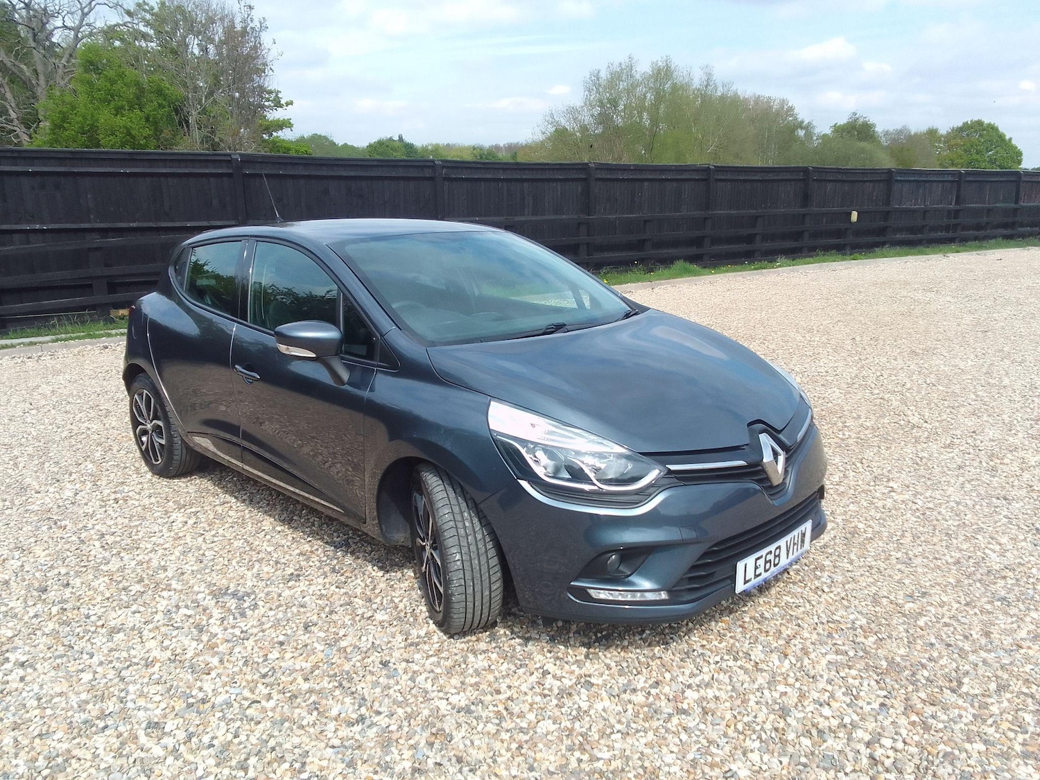 Used Renault Clio for sale - 76735330: Photo 6