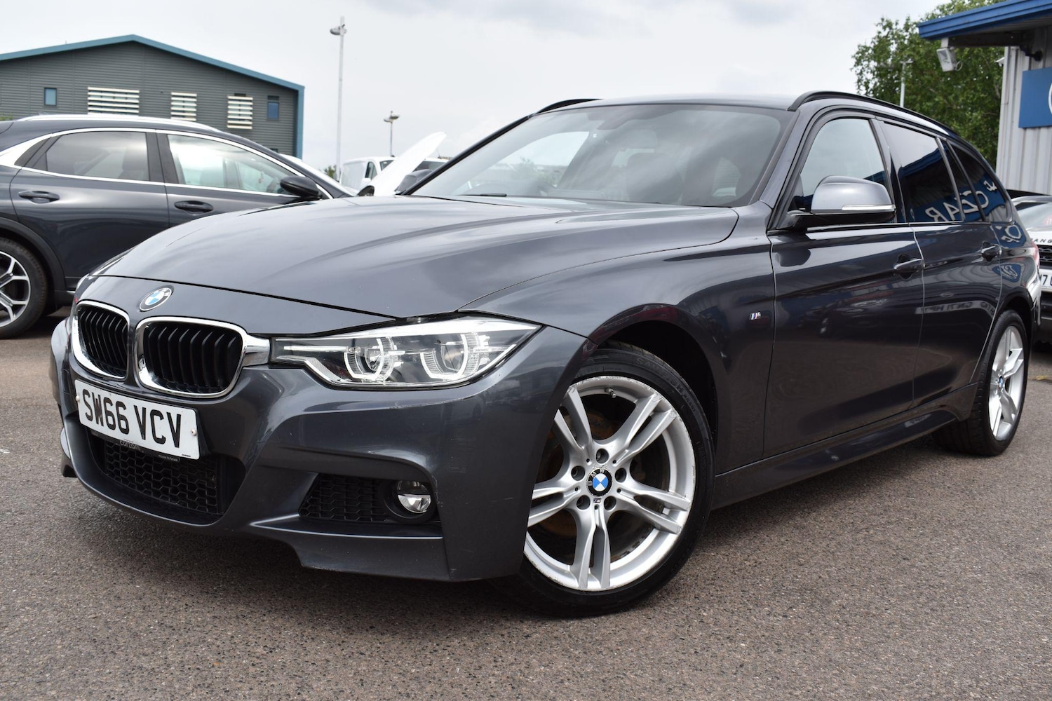 Used BMW 3 Series 2017 for sale - 76953847: Photo 2