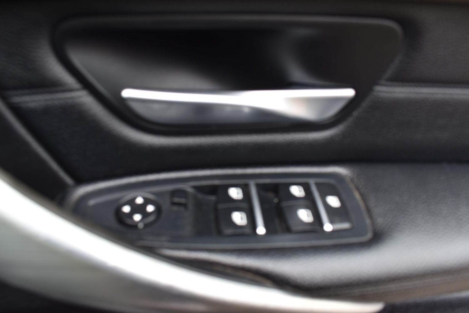 Used BMW 3 Series 2017 for sale - 76953847: Photo 25