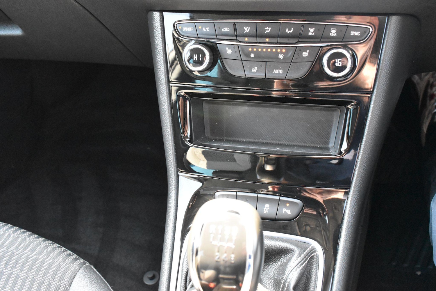 Used Vauxhall Astra 2022 for sale - 76953842: Photo 21