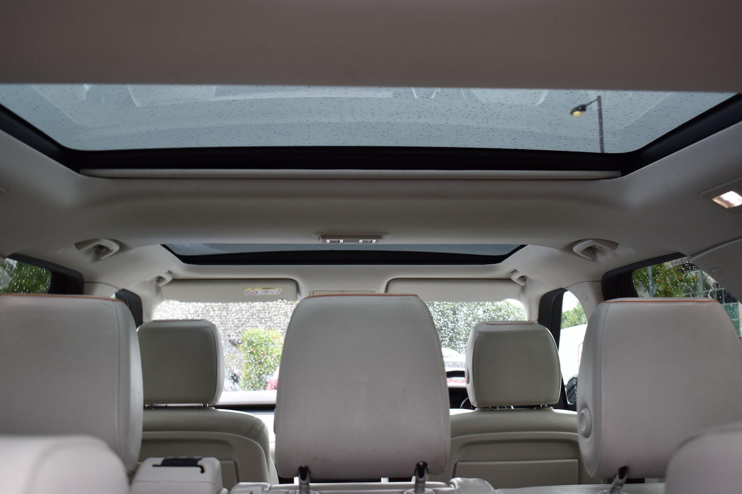 Used Land Rover Discovery 2017 for sale - 76953843: Photo 15