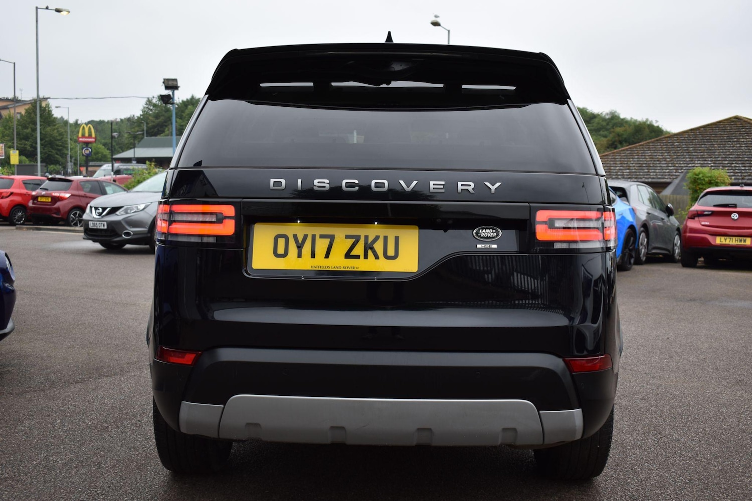 Used Land Rover Discovery 2017 for sale - 76953843: Photo 2