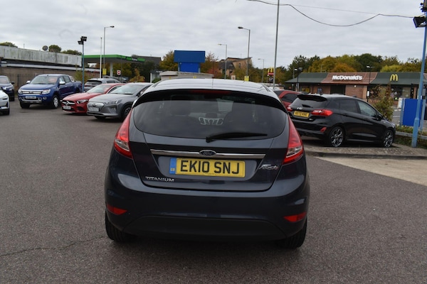 Used Ford Fiesta 2010 for sale - 76305320: Photo 8