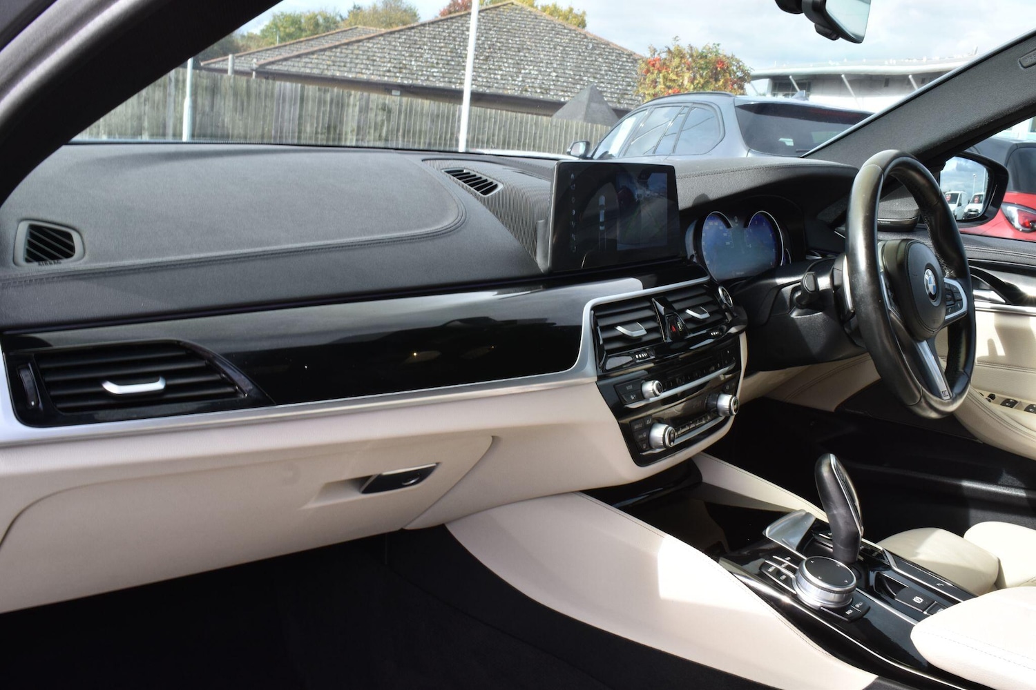 Used BMW 5 Series 2017 for sale - 75994354: Photo 10