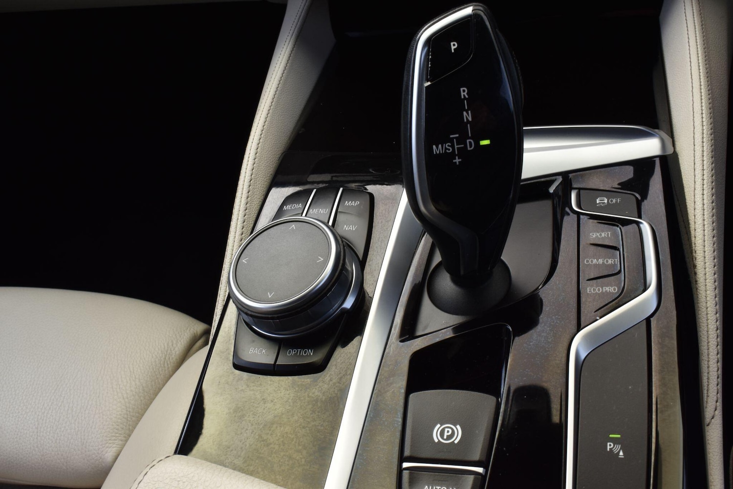 Used BMW 5 Series 2017 for sale - 75994354: Photo 11