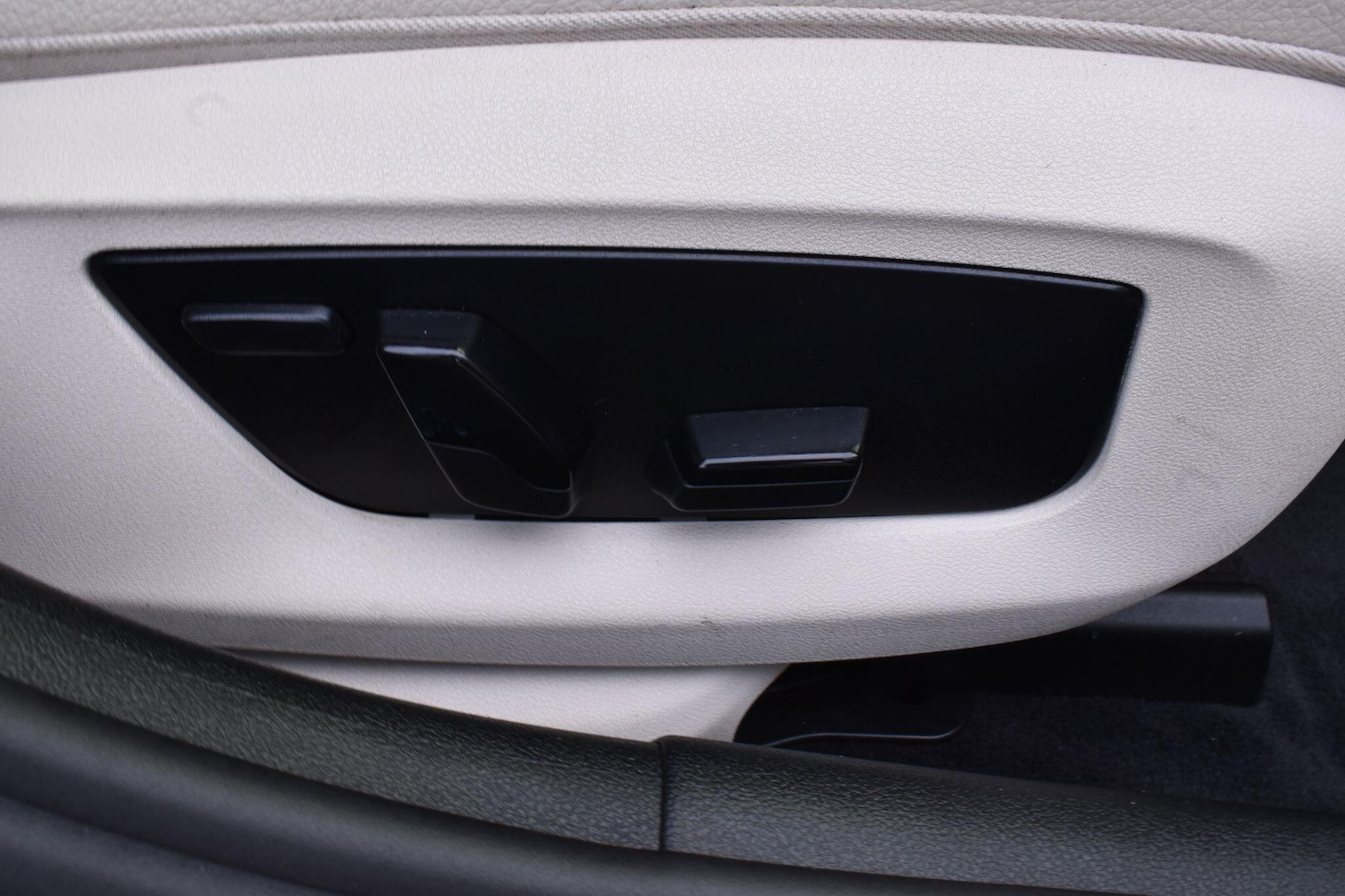 Used BMW 5 Series 2017 for sale - 75994354: Photo 16