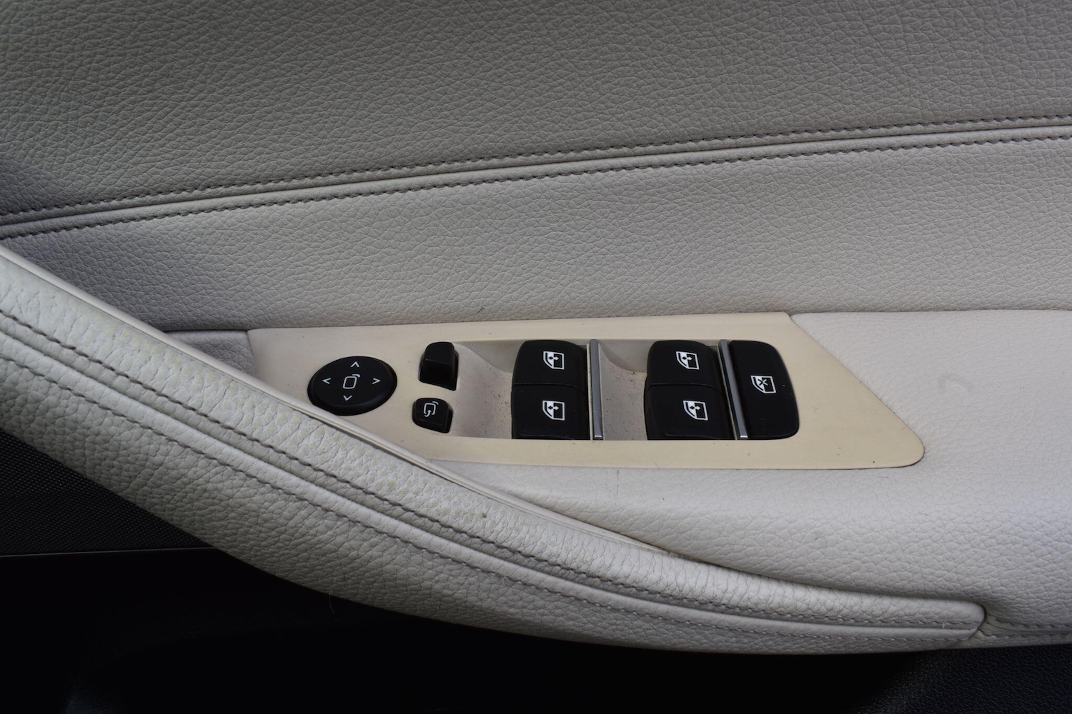 Used BMW 5 Series 2017 for sale - 75994354: Photo 17