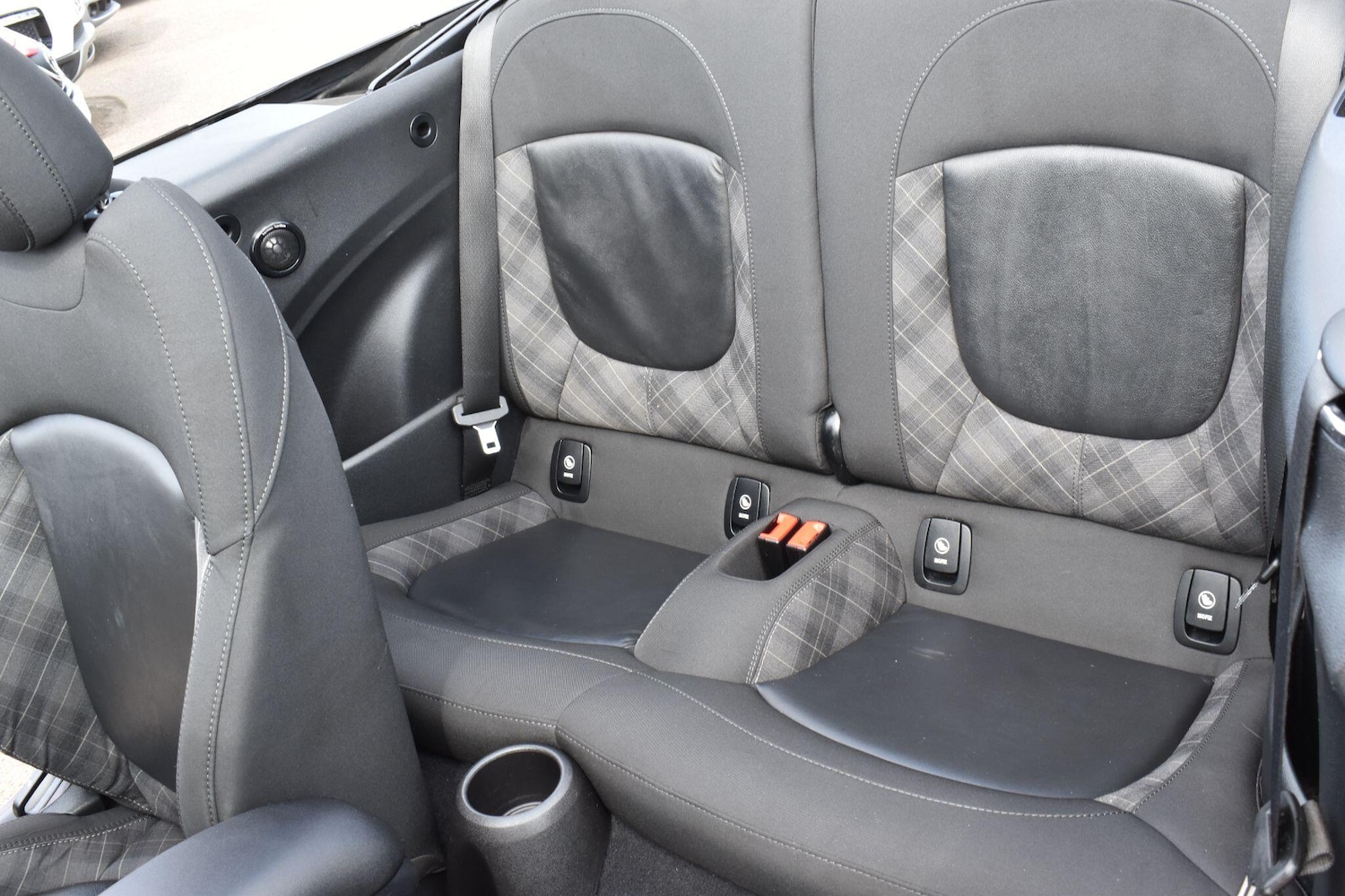 Used MINI Convertible 2019 for sale - 76953848: Photo 16