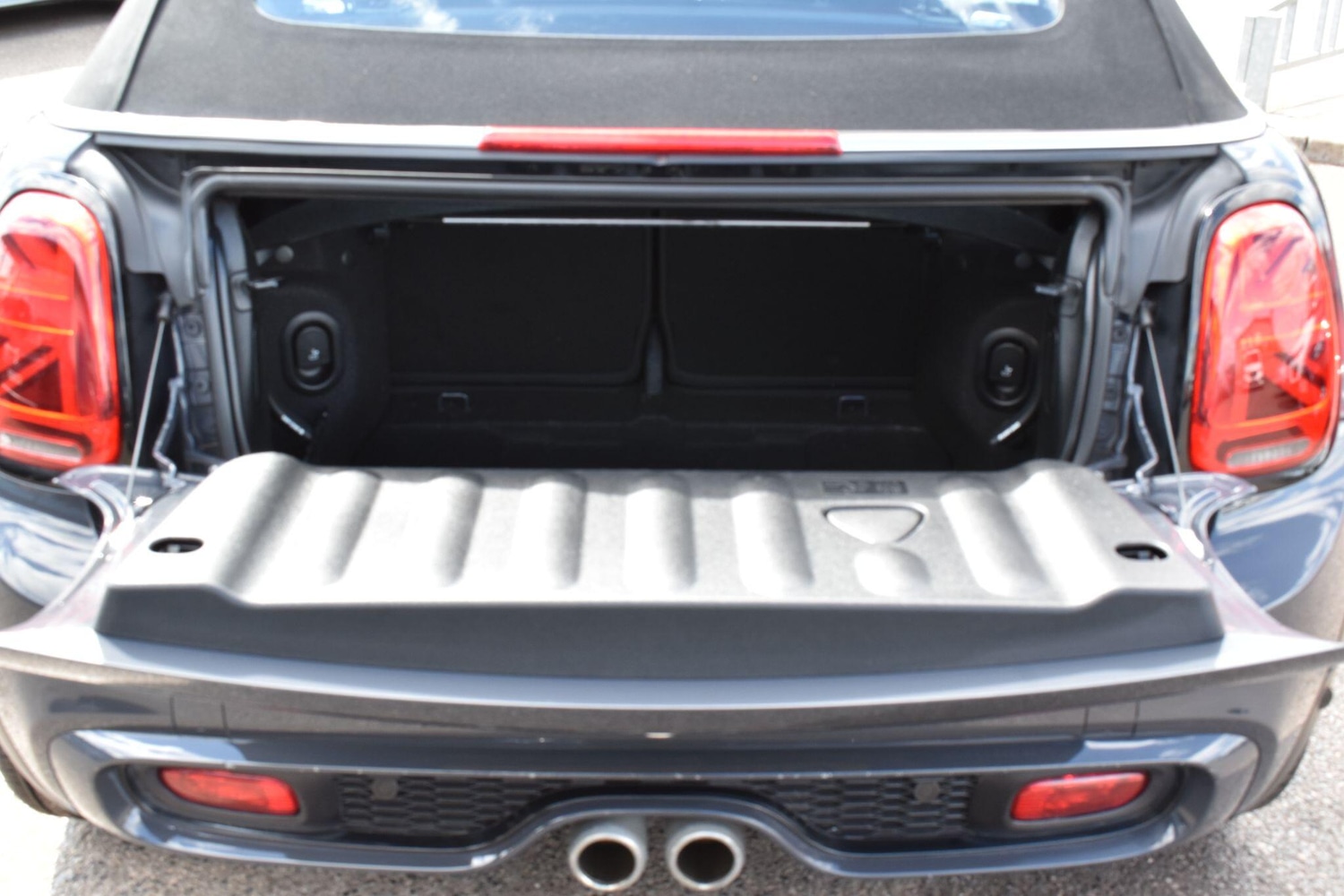 Used MINI Convertible 2019 for sale - 76953848: Photo 24