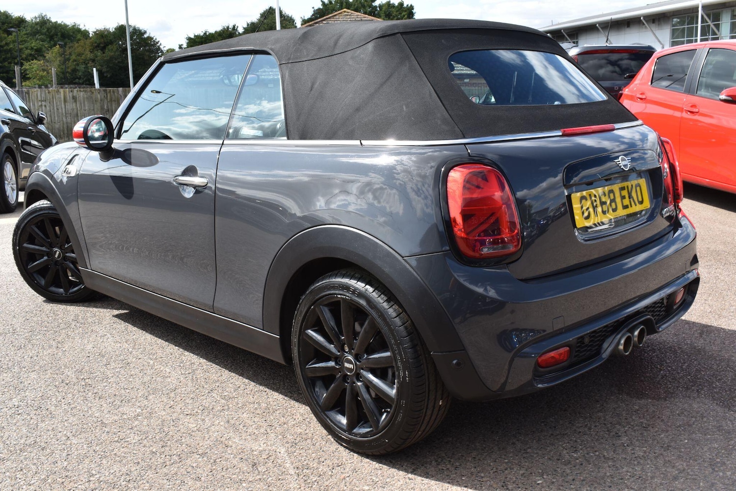 Used MINI Convertible 2019 for sale - 76953848: Photo 4