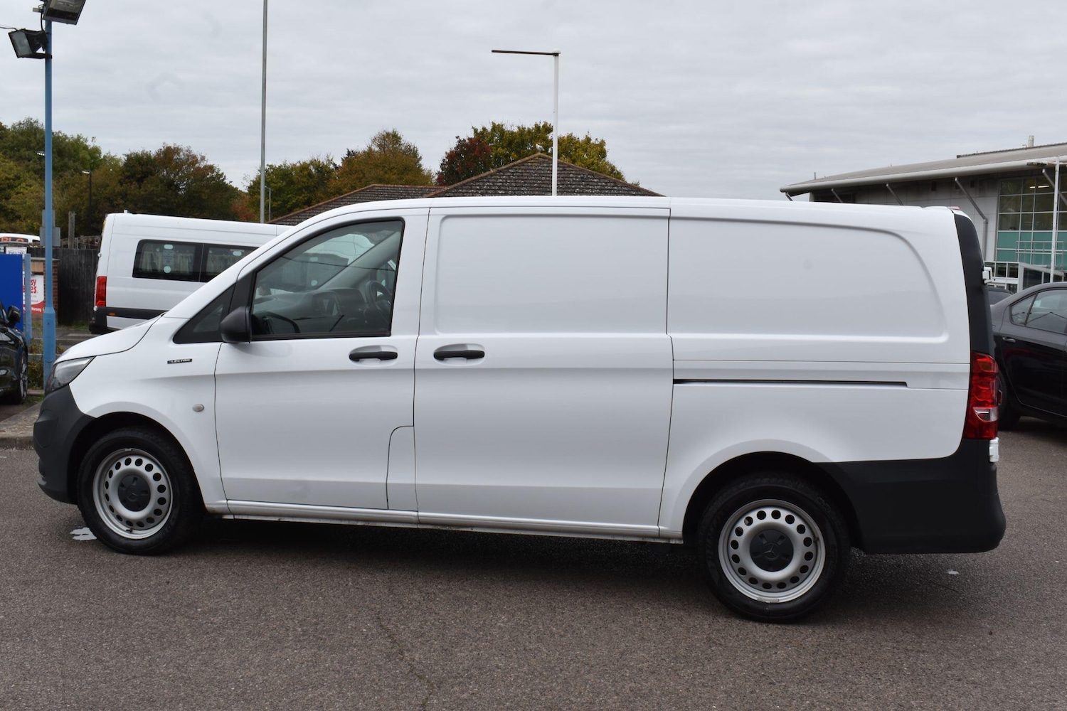 Used Mercedes-Benz Vito 2022 for sale - 76953853: Photo 4
