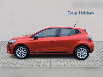 Used Renault Clio 2025 for sale - 79161220: Photo