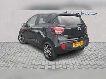 Used Hyundai i10 2018 for sale - 78651100: Photo