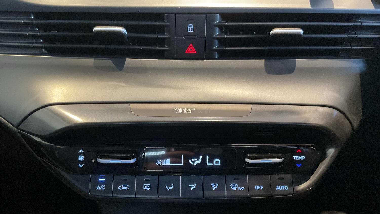 Used Hyundai i20 2023 for sale - 78216436: Photo 23