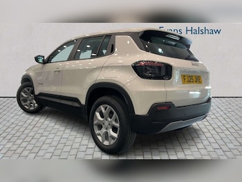 Used Jeep Avenger 2025 for sale - 79027797: Photo