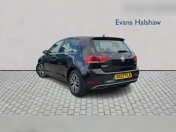 Used Volkswagen Golf 2017 for sale - 78551570: Photo