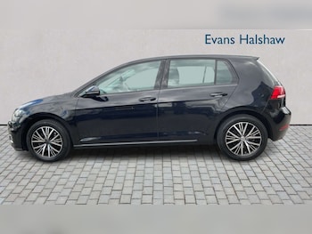 Used Volkswagen Golf 2017 for sale - 78551570: Photo