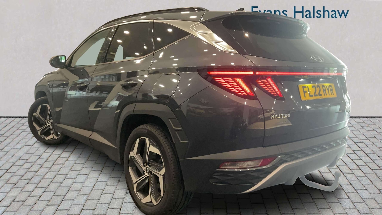 Used Hyundai TUCSON for sale - 77962815: Photo 2