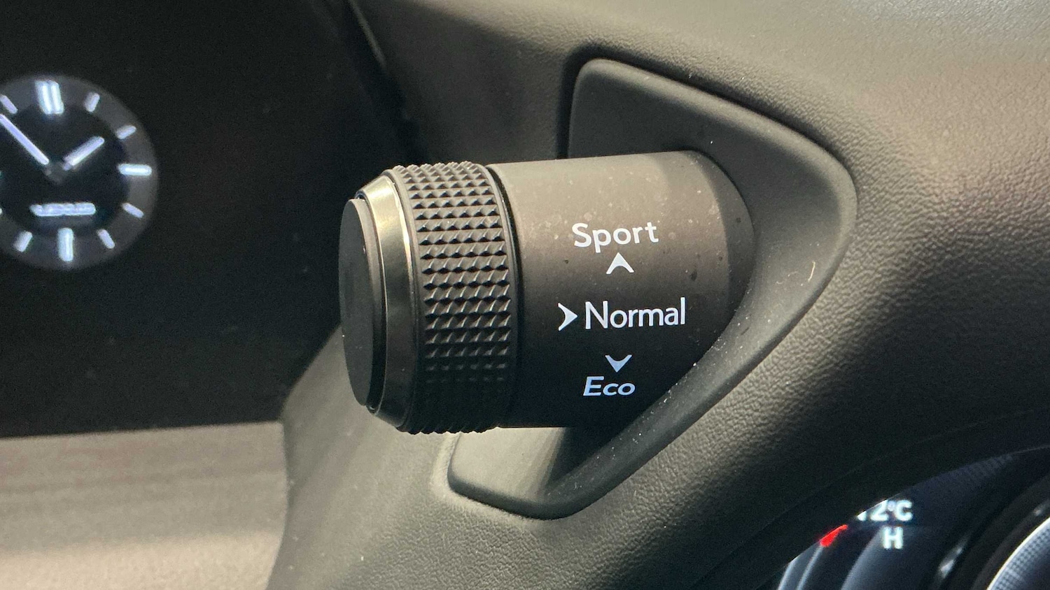 Used Lexus UX 2022 for sale - 77962811: Photo 20