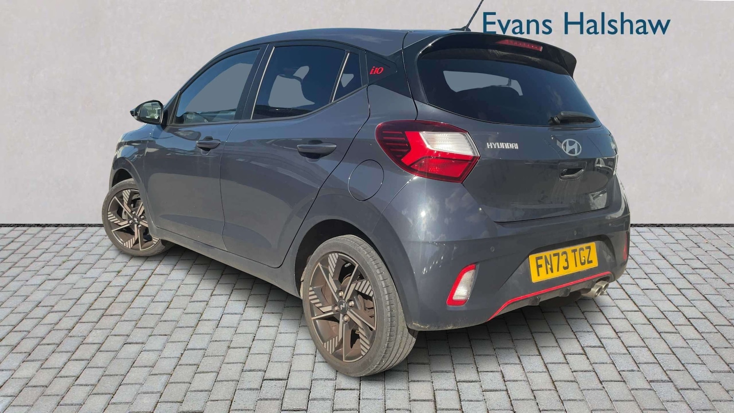 Used Hyundai i10 2023 for sale - 78118836: Photo 2