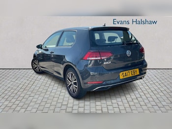 Used Volkswagen Golf 2017 for sale - 78519622: Photo
