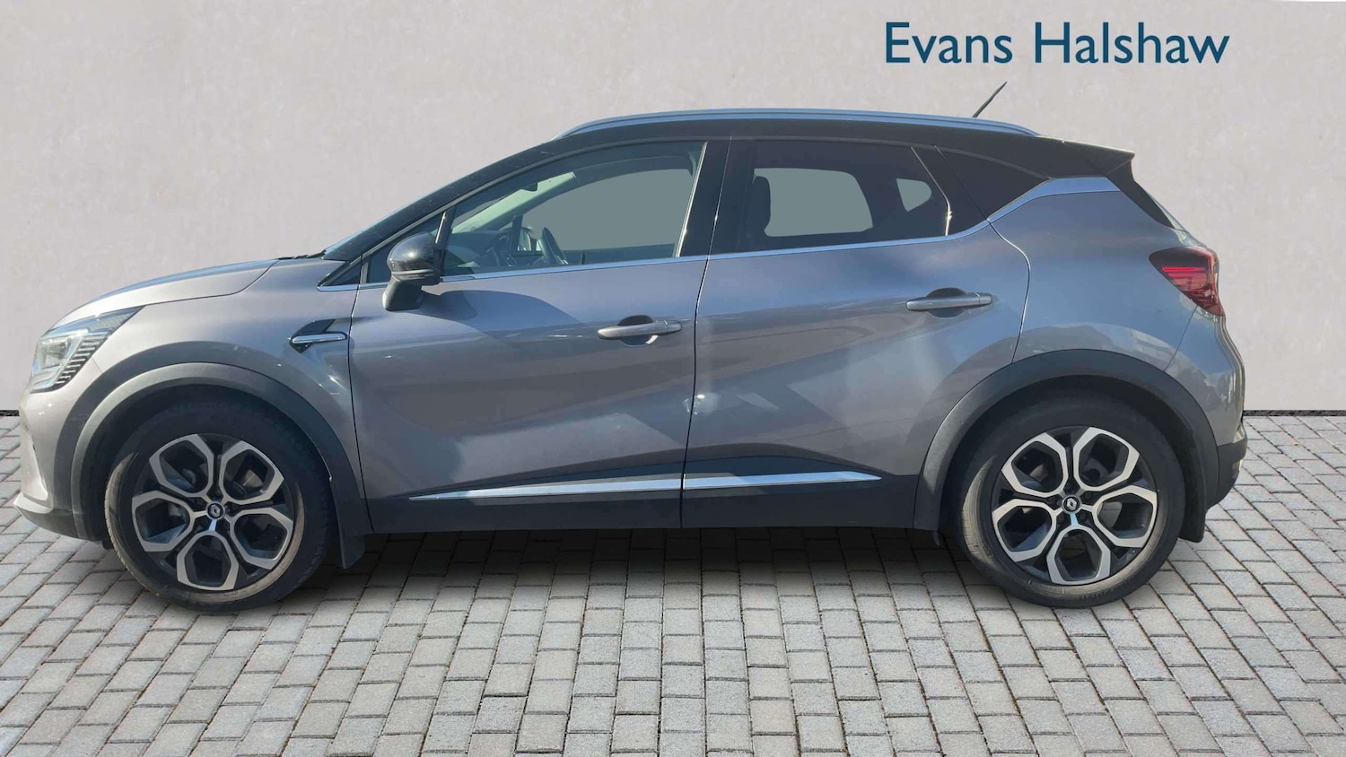 Used Renault Captur 2021 for sale - 78118799: Photo 3