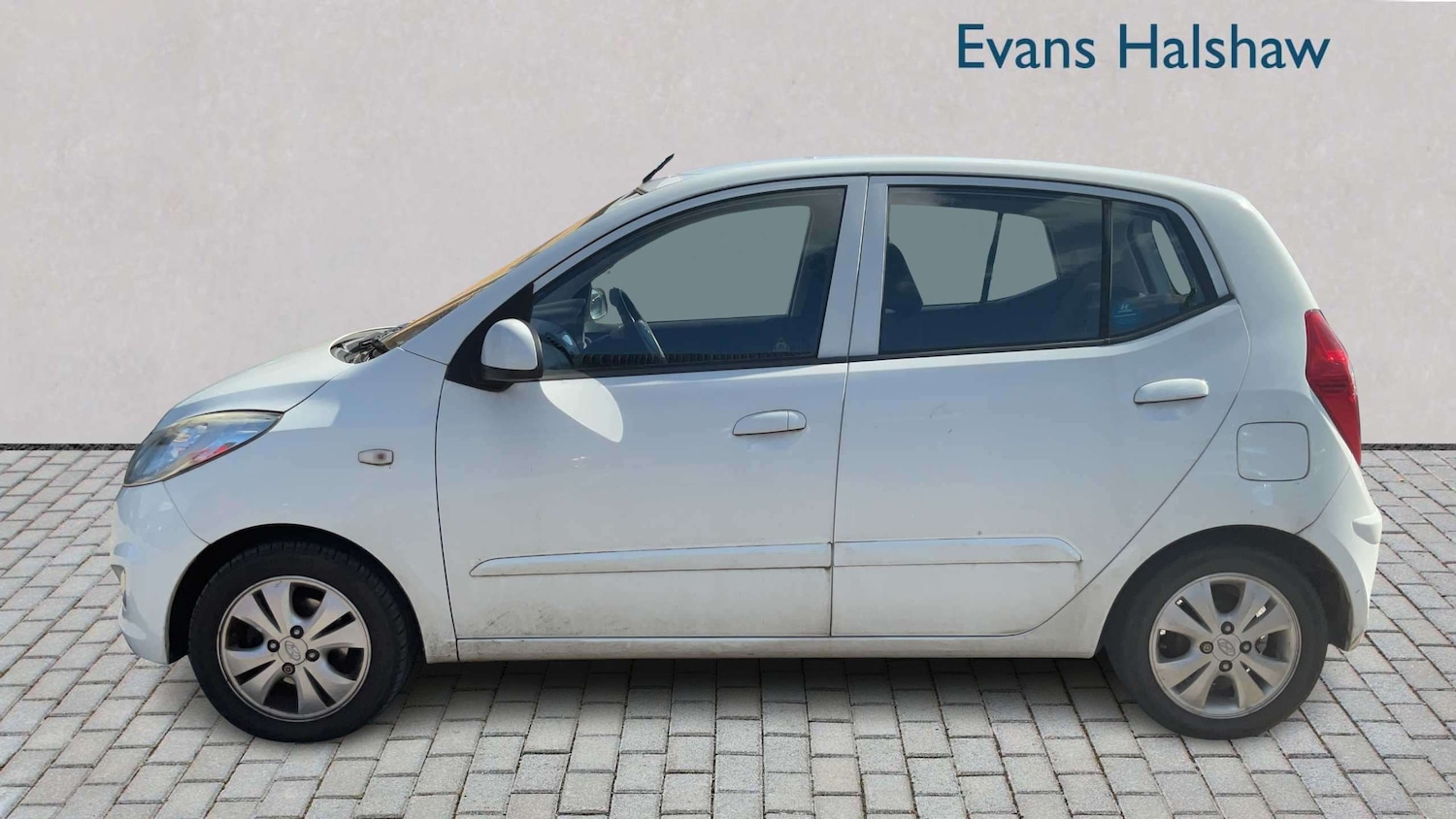 Used Hyundai i10 2011 for sale - 78118786: Photo 3