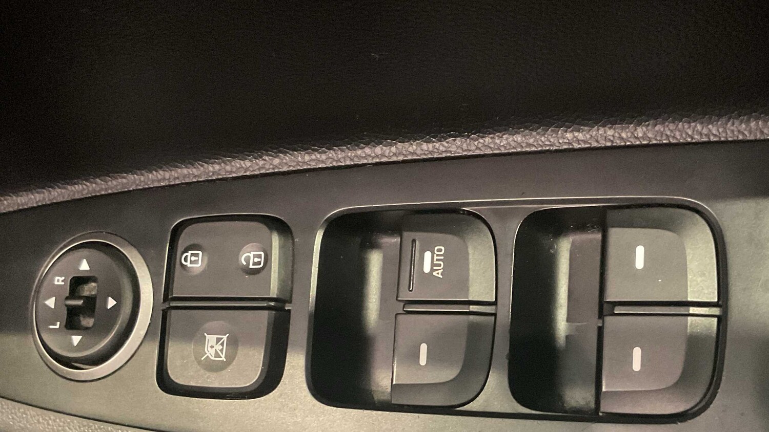 Used Hyundai i10 for sale - 77962746: Photo 15