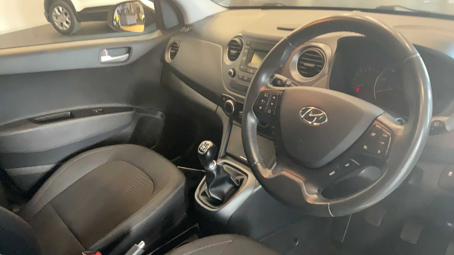 Used Hyundai i10 for sale - 77962746: Photo 8